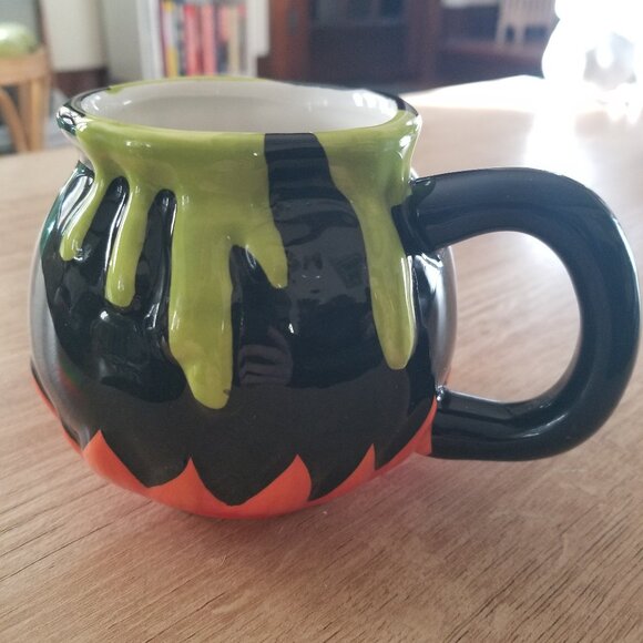 Witches Cauldron Coffee Tea Mug - Picture 1 of 4